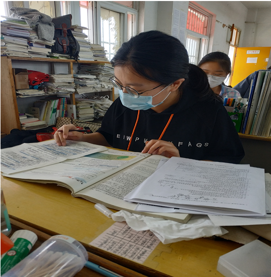 新野一高三(22)班韩钧冰.png