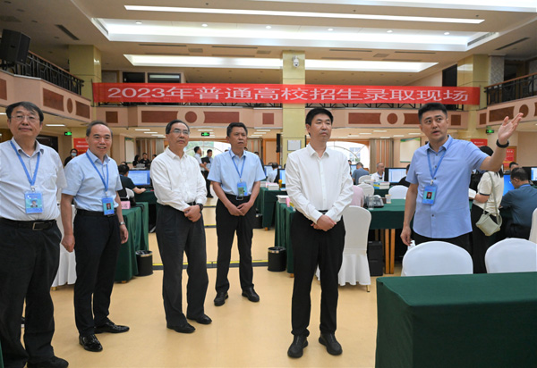 副省长宋争辉调研指导高招录取准备工作4.jpg